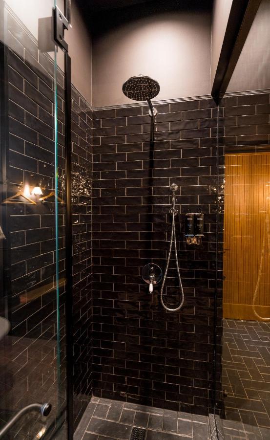 Communal Hotel Kutaisi Ngoại thất bức ảnh