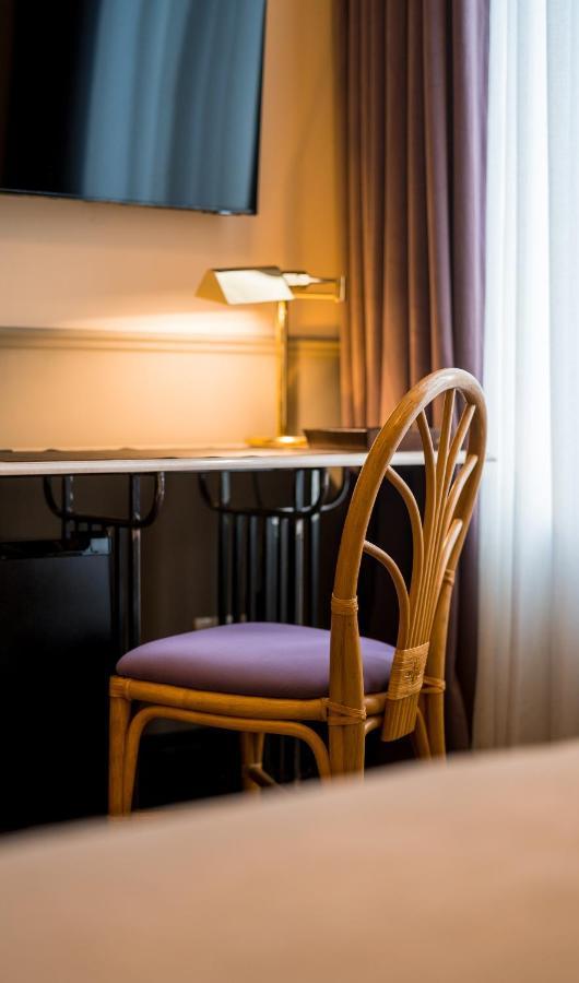 Communal Hotel Kutaisi Ngoại thất bức ảnh