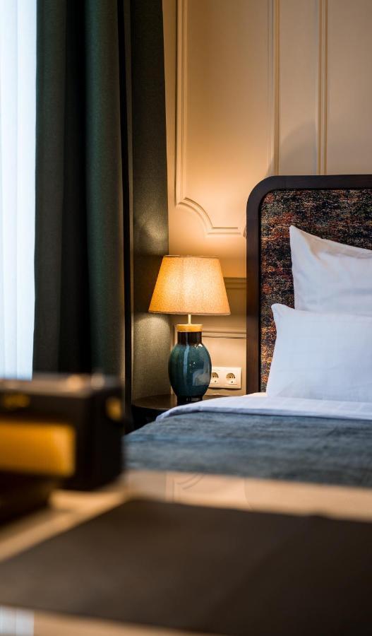 Communal Hotel Kutaisi Ngoại thất bức ảnh