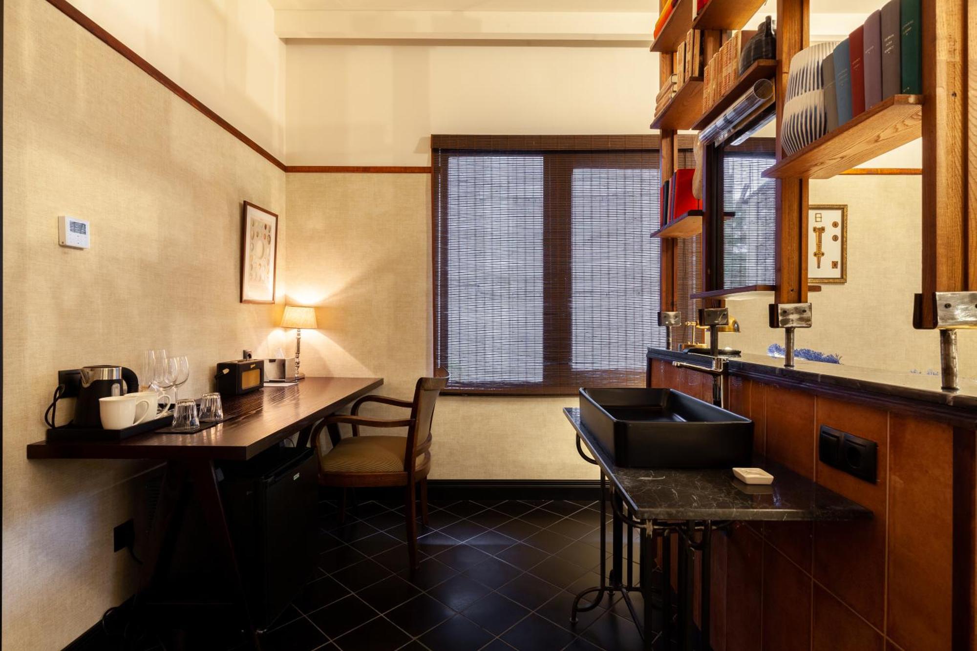 Communal Hotel Kutaisi Phòng bức ảnh